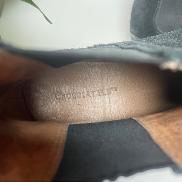 Chocolate Blu Finn Suede Ankle Booties 8.5 - Picture 11 of 12